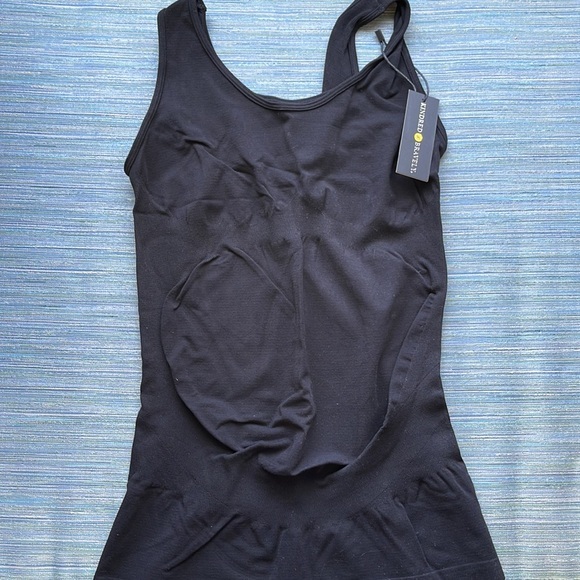 Kindred Bravely Tops - Kindred Bravely Bump Support Contoured Maternity Tank - Size M NWT